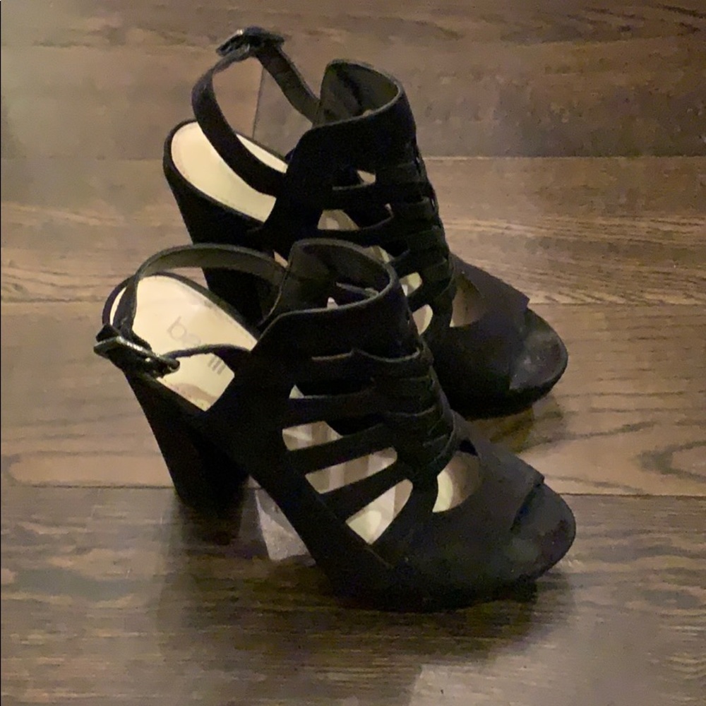 Bar 111 Size 6 heels